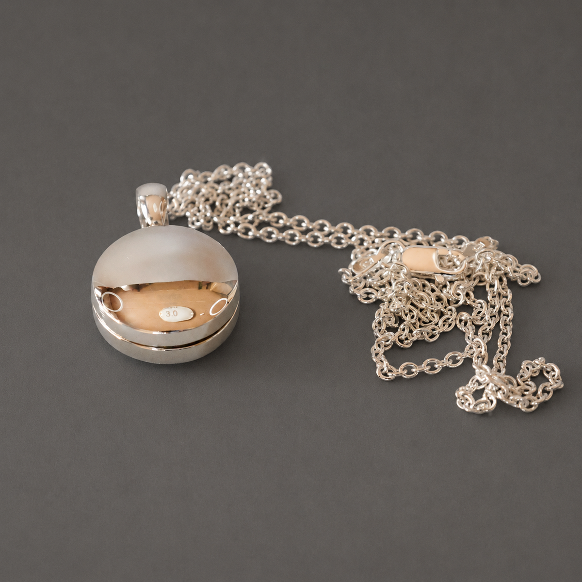 ORBITRON Silver Pendant 3.0: pendant with chain